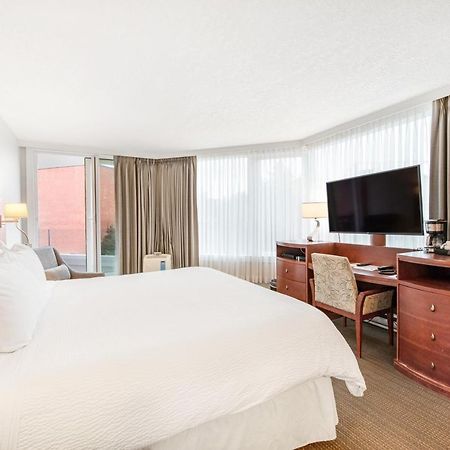 Victoria Regent Waterfront Hotel & Suites Ngoại thất bức ảnh