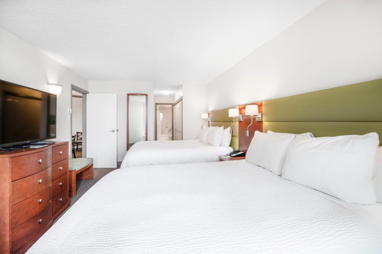 Victoria Regent Waterfront Hotel & Suites Ngoại thất bức ảnh